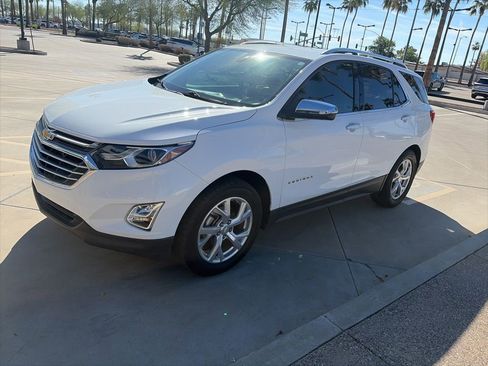 Used 2018 Chevrolet Equinox Premier image 1