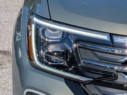 New 2026 Volkswagen Atlas Peak Edition image 9