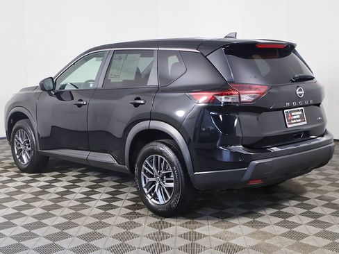 Used 2024 Nissan Rogue S AWD/4WD image 7