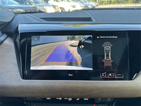 Used 2022 Audi e-tron GT Premium Plus image 18