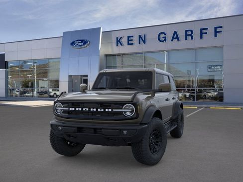 New 2026 Ford Bronco Outer Banks w/ Sasquatch Package image 2