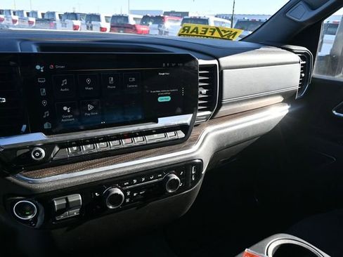 Used 2025 Chevrolet Silverado 2500 LT w/ Safety Package image 22