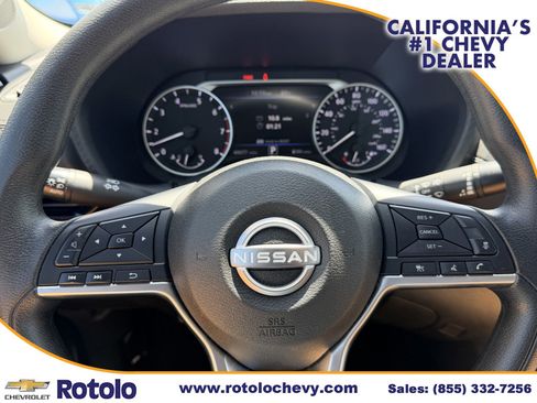 Used 2024 Nissan Sentra SV FWD image 26
