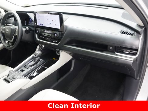 Certified 2024 Toyota Grand Highlander XLE image 38