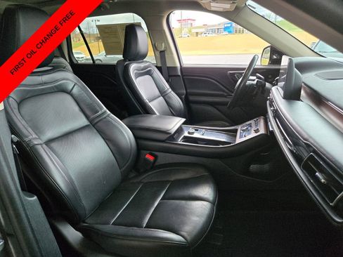 Used 2023 Lincoln Aviator Reserve AWD/4WD image 22