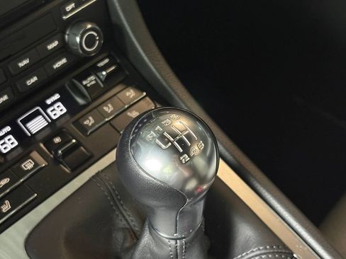 Used 2021 Porsche 718 Cayman RWD image 24