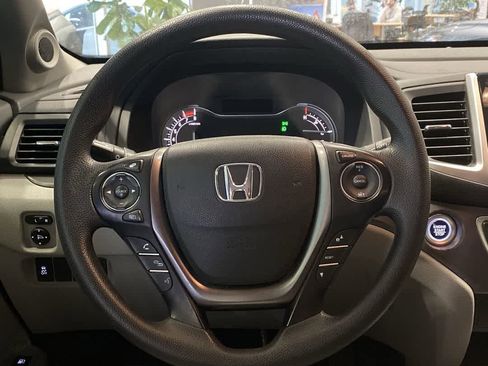 Used 2016 Honda Pilot EX image 17