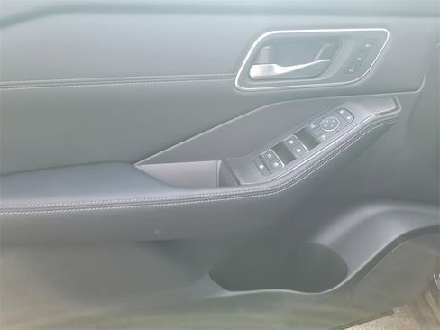 New 2026 Nissan Rogue Platinum w/ Platinum Premium Package image 8