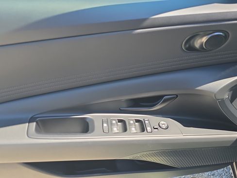 New 2026 Hyundai Elantra Sport FWD image 16