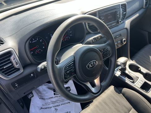 Used 2017 Kia Sportage LX FWD image 18