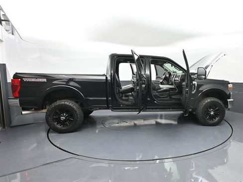 Certified 2021 Ford F250 Lariat w/ Tremor Off-Road Package AWD/4WD image 56