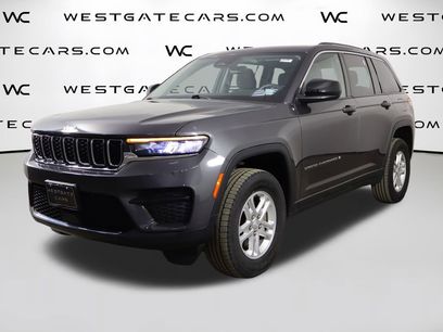 Used 2023 Jeep Grand Cherokee Laredo