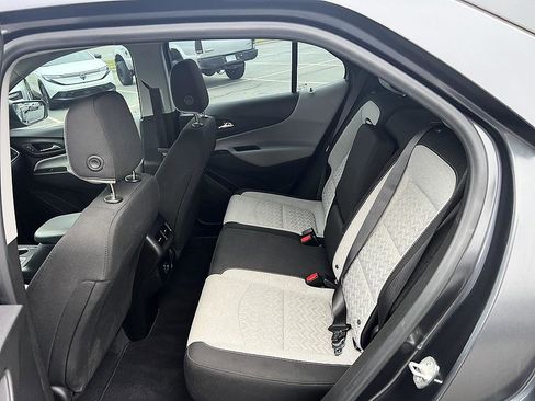 Used 2022 Chevrolet Equinox LS AWD/4WD image 14