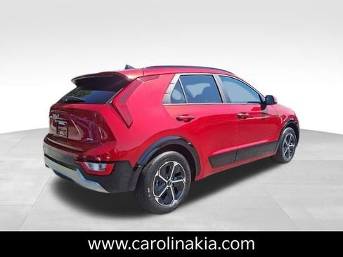 New 2025 Kia Niro SX image 4