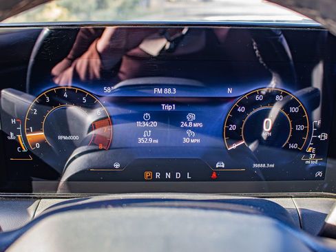 Used 2024 Ford Mustang Premium image 18