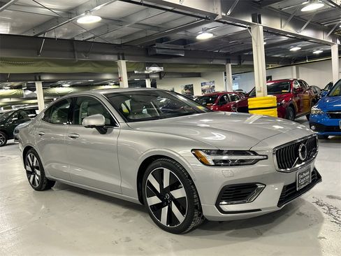 Certified 2023 Volvo S60 T8 Ultimate image 1