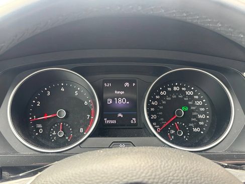 Used 2020 Volkswagen Tiguan SE FWD image 24