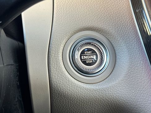 Certified 2022 Mercedes-Benz GLC 300 image 22