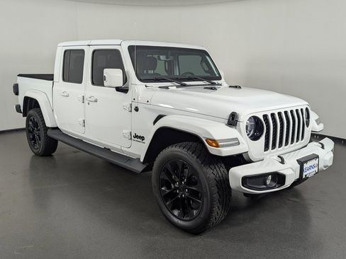 Used 2021 Jeep Gladiator High Altitude image 2