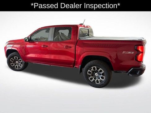 Used 2023 Chevrolet Colorado Z71 w/ Z71 Convenience Package 2 AWD/4WD image 2
