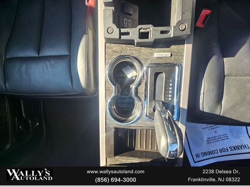 Used 2017 Ford Expedition Limited w/ Equipment Group 301A AWD/4WD image 30