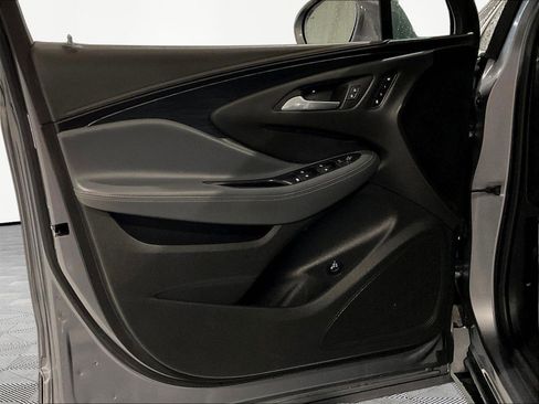 Used 2020 Buick Envision Essence FWD image 19