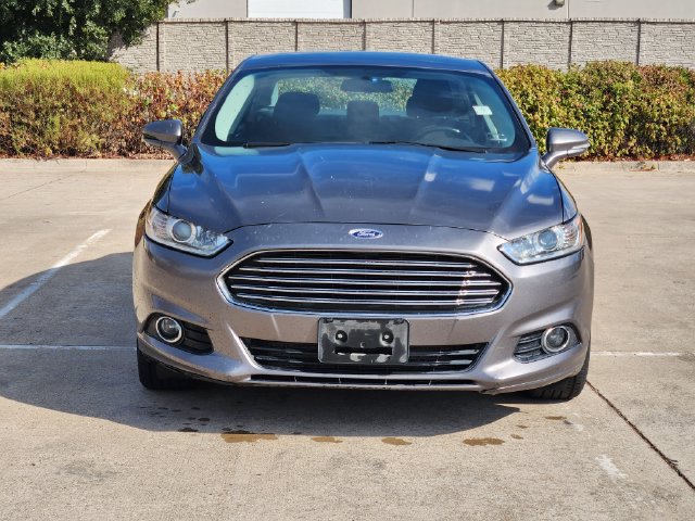 Used 2013 Ford Fusion SE FWD image 2
