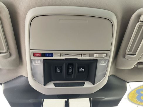 Certified 2023 Subaru Forester Premium AWD/4WD image 9