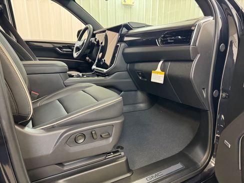 New 2026 GMC Yukon Elevation AWD/4WD image 30