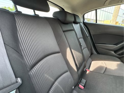 Used 2016 MAZDA MAZDA3 i Touring FWD image 21