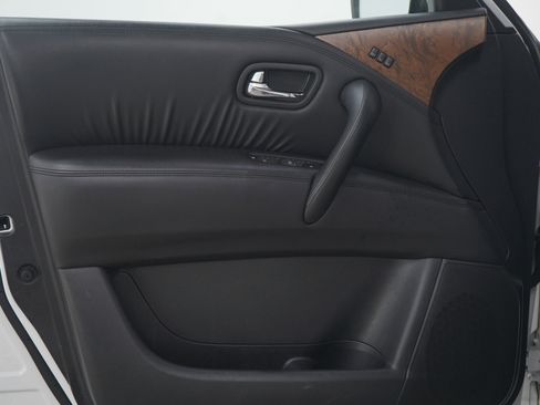 Used 2024 Nissan Armada SL image 22