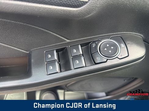Used 2025 Ford Escape ST-Line Select AWD/4WD image 16