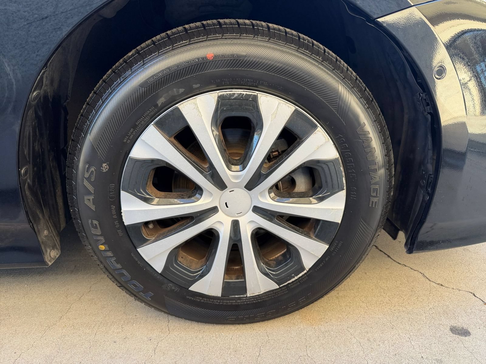 Used 2022 Toyota Prius LE FWD image 27