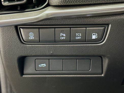 Used 2025 MAZDA CX-90 Plug-In Hybrid w/ Preferred AWD/4WD image 17