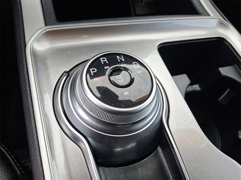 Used 2024 Ford Edge SEL image 14