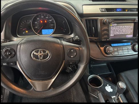 Used 2014 Toyota RAV4 XLE image 8