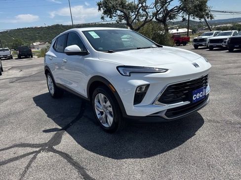 Certified 2026 Buick Encore GX Preferred w/ Comfort Package image 3