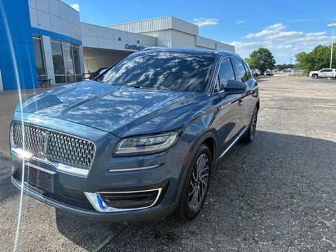 Used 2019 Lincoln Nautilus Reserve AWD/4WD image 2