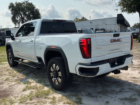 Used 2024 GMC Sierra 2500 Denali w/ Denali Reserve Package AWD/4WD image 3