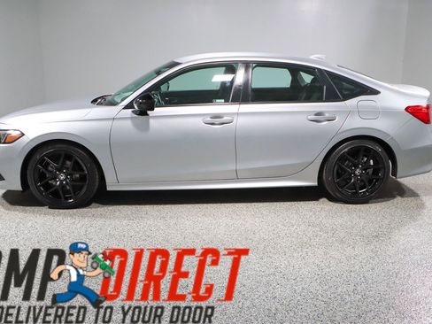 Used 2023 Honda Civic Sport image 10