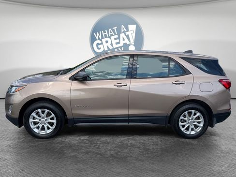 Used 2018 Chevrolet Equinox LS AWD/4WD image 7