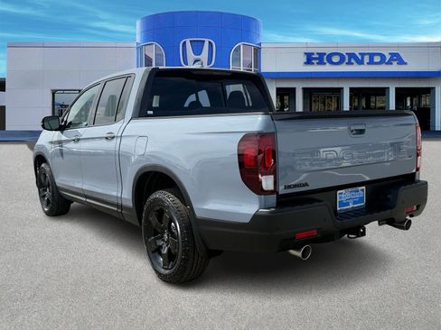 New 2026 Honda Ridgeline Black Edition image 4