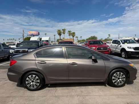 Used 2012 Honda Civic LX image 11