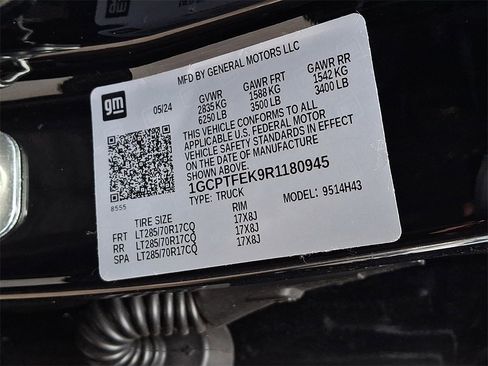 Used 2024 Chevrolet Colorado ZR2 w/ Safety Package image 28