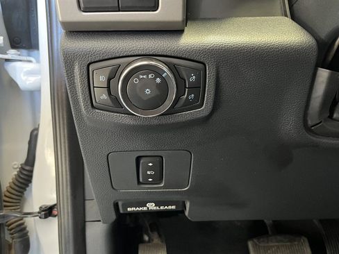 Used 2022 Ford F250 Lariat w/ Lariat Value Package image 15