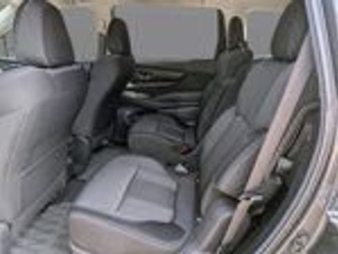 Used 2024 Subaru Ascent Premium w/ Convenience Package AWD/4WD image 7