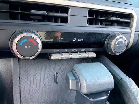 Used 2025 Toyota Tacoma SR image 30