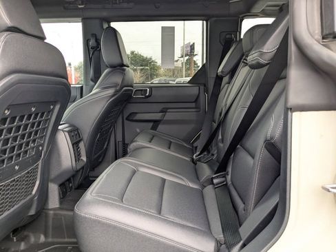 New 2025 Ford Bronco Big Bend w/ Black Diamond Package AWD/4WD image 15
