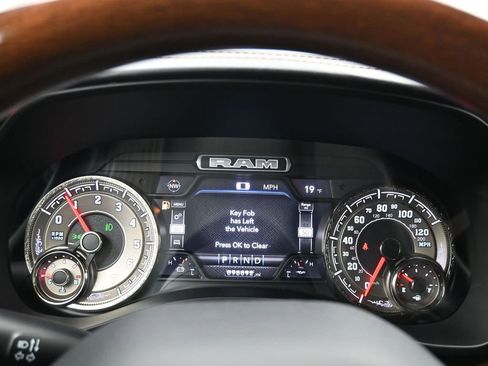 Used 2022 RAM 1500 Limited image 17