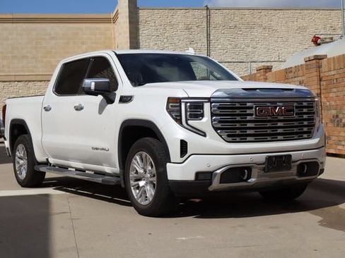Used 2023 GMC Sierra 1500 Denali AWD/4WD image 2